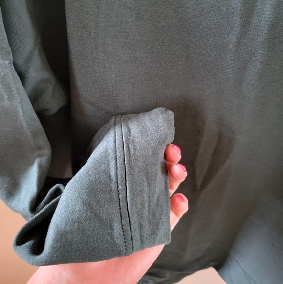 Lou & Grey Katina plush pullover - Picture 3 of 5